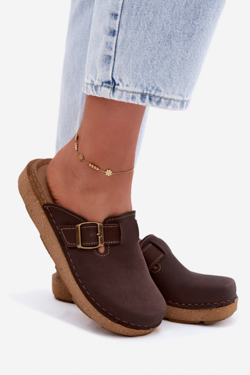 Zapatillas con hebillas Inblu, color chocolate