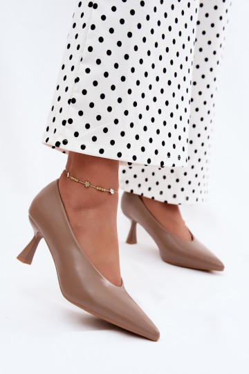 Zapatos de punta con tacones en caqui Silenta 2