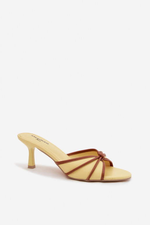 Zapatillas de mujer con tacones finos en cuero sintético amarillo Orchidia