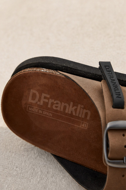 Zapatillas de cuero para hombre con hebillas D.Franklin DFSH407017 color marrón