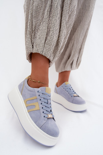 Zapatillas modelo zapatos. Femenino con una plataforma gamuza naturaloAa color azul Salima