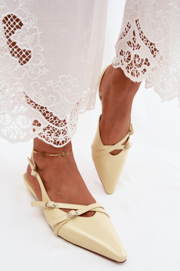 Sandalias de mujer con tiras de cuero sintético en color amarillo Glamira 2