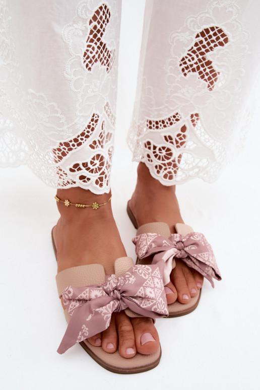 zapatillas de mujer con tacones anchos con cintas Nude Caprissa
