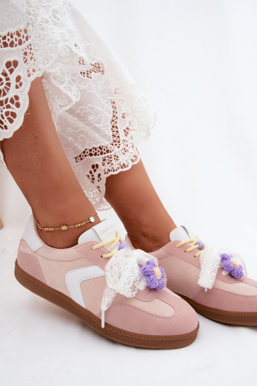 Zapatillas de mujer con flores elegantes y lazo en color rosa Coastelle