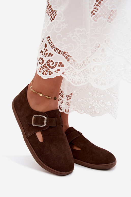 Zapatos de mujer con hebillas de ante sintético en color chocolate Sombellia