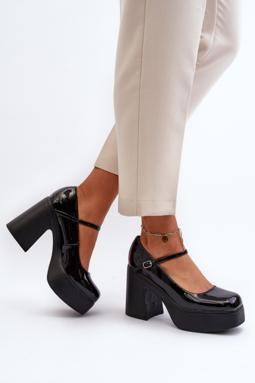 Zapatos negros para mujer con efecto charol y plataforma Big Star NN274004
