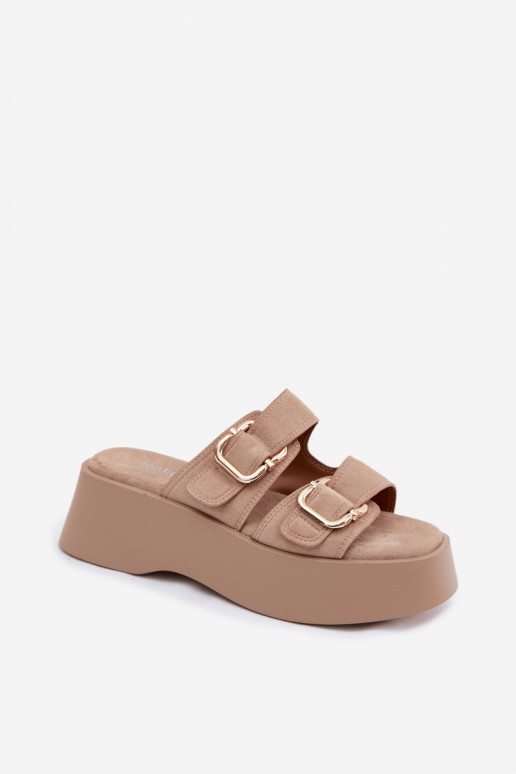 Zuecos para mujer con plataforma y hebillas en color oro de ante sintético Hazelia