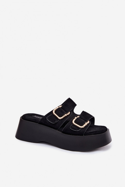 Zuecos para mujer con plataforma y hebillas en color negro de ante sintético Hazelia