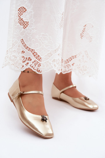 Bailarinas para mujer con tirantes y hebillas en color oro de cuero sintético Pinea 2