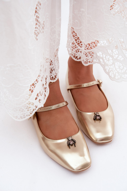 Bailarinas para mujer con tirantes y hebillas en color oro de cuero sintético Pinea
