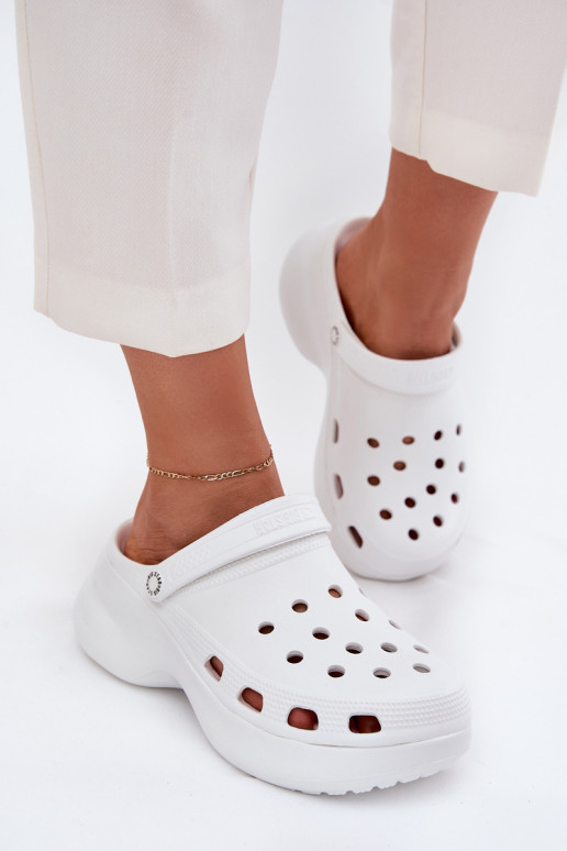Zapatillas de mujer con suelas gruesas de moda Big Star RR274A119 blancas