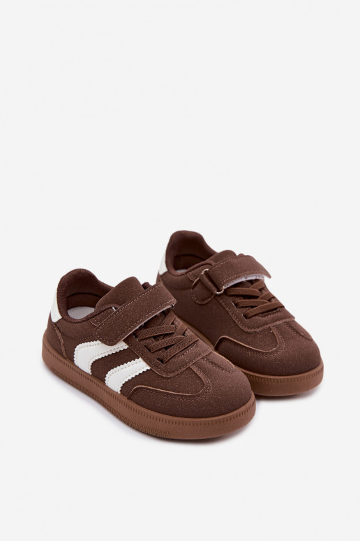Zapatillas para niños con cierres de velcro en cuero sintético color marrón Ronja