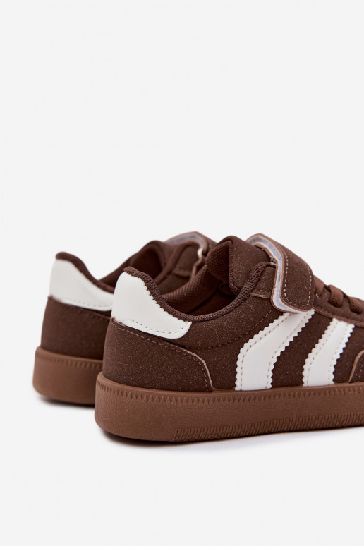 Zapatillas para niños con cierres de velcro en cuero sintético color marrón Ronja