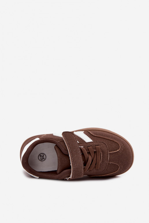 Zapatillas para niños con cierres de velcro en cuero sintético color marrón Ronja