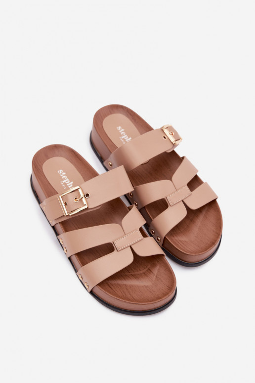Zapatillas para mujeres de cuero sintético con hebillas en color arena Cambria