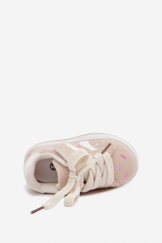 Zapatillas infantiles con corazones en color arena Embla