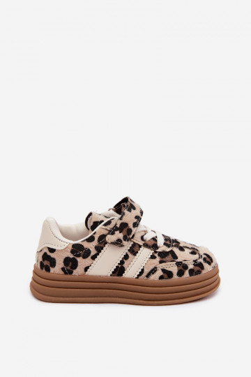 Zapatillas deportivas infantiles con estampado de leopardo y velcro en color arena Satinia 2