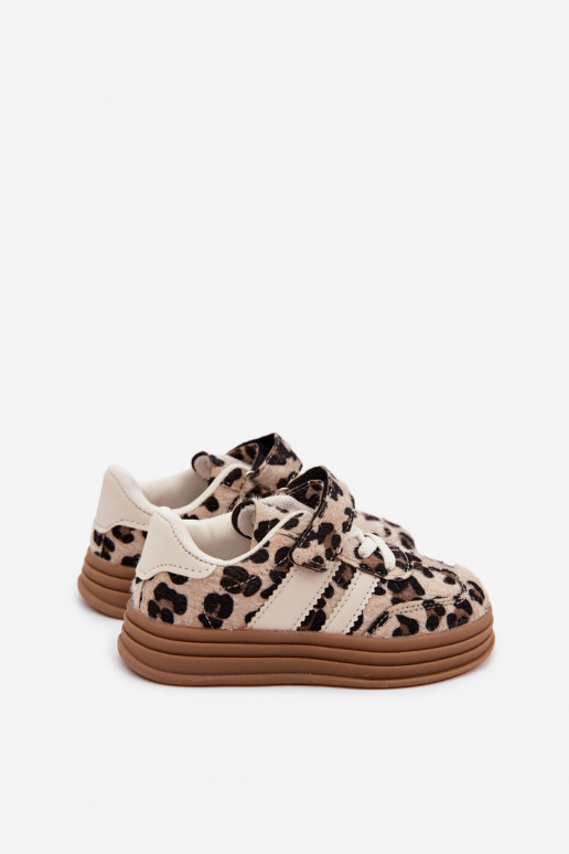 Zapatillas deportivas infantiles con estampado de leopardo y velcro en color arena Satinia