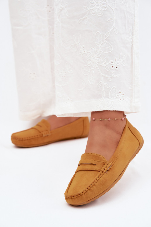 Mocasines elegantes de ante sintético en color mostaza Lenvie