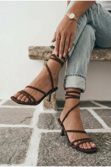 Sandalias de tacón para mujer con tiras color chocolate Samara
