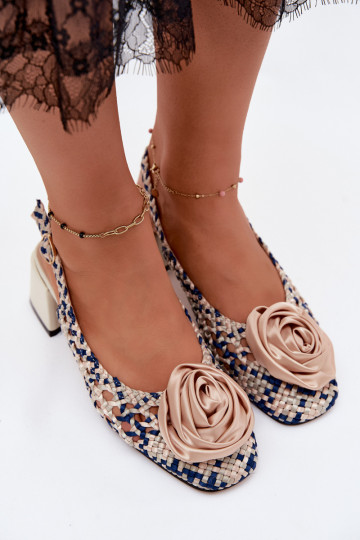 Sandalias de mujer con patrón, tacones y adornos Artiker 58C0372 color arena y azul oscuro
