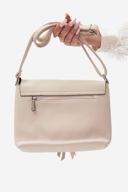 Bolso mensajero con flecos en cuero sintético color arena brillante Sigrid