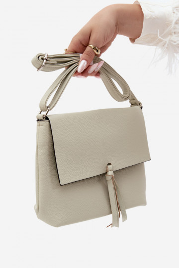 Bolso mensajero con flecos en cuero sintético color menta Sigrid 2