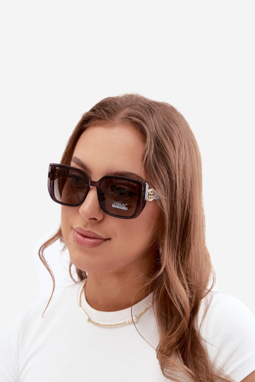 Gafas de sol con detalles decorativos en color gris