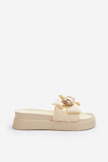 Zapatillas color arena para mujer con lazos y ositos Katterina 2