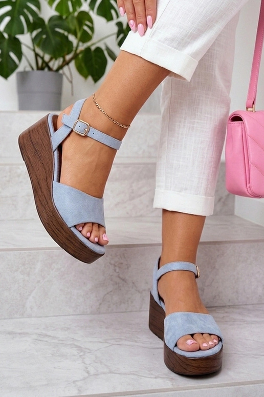 Sandalias azules en plataforma Nova