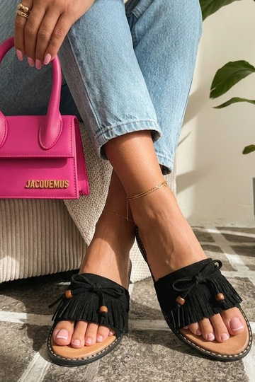Zuecos negros para mujer con flecos de ante sintético Aurelia 2