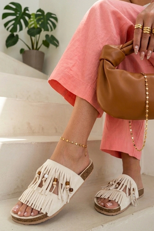 Zuecos de mujer blancos con borlas Flamres Florence