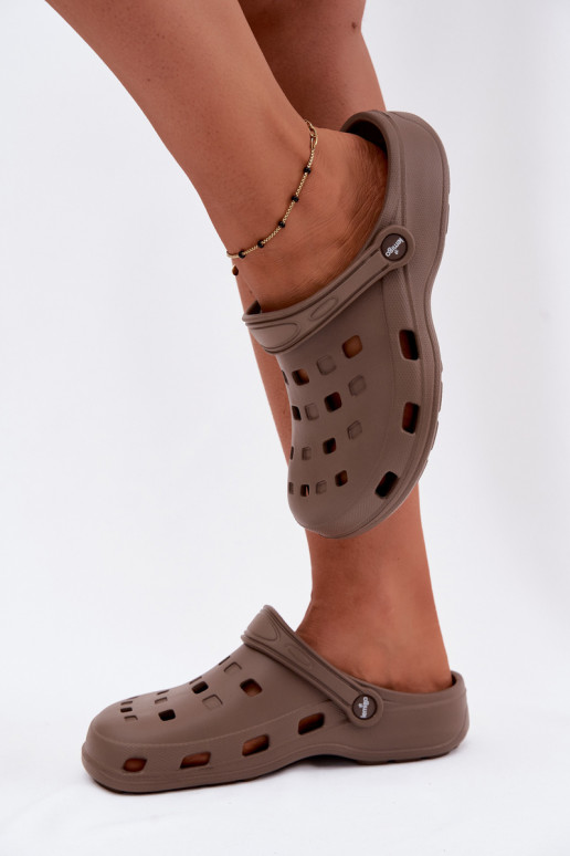 Zuecos ligeros para mujer marrones LEMIGO 806