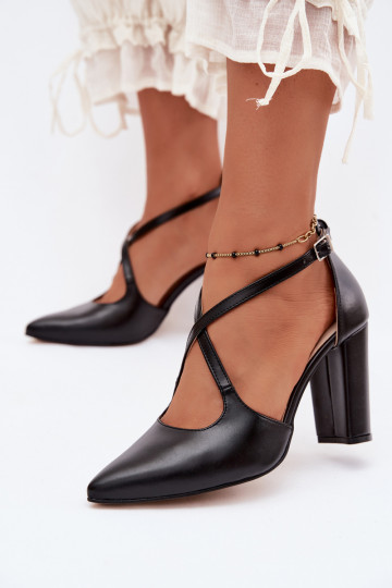 Zapatos negros con tacones y correas Zazoo 1053 2