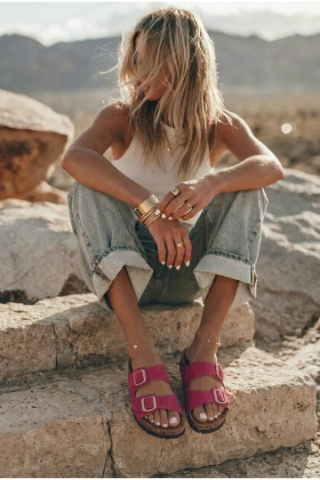 Zapatillas de mujer rosas con hebillas Brigid 2