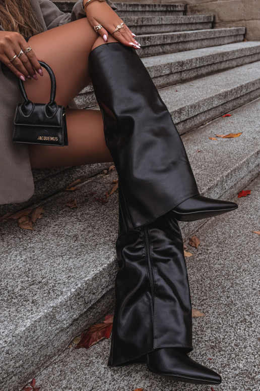 Botas largas calentitas con tacones finos y choleika cosida en negro Tamonia