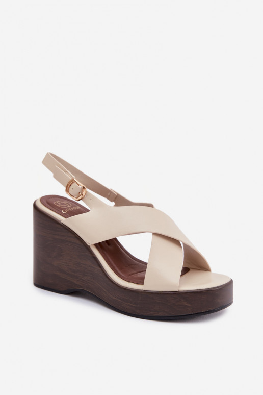 Sandalias de mujer de cuero sintético en color arena Janivra