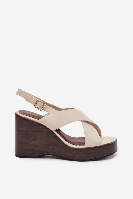 Sandalias de mujer de cuero sintético en color arena Janivra