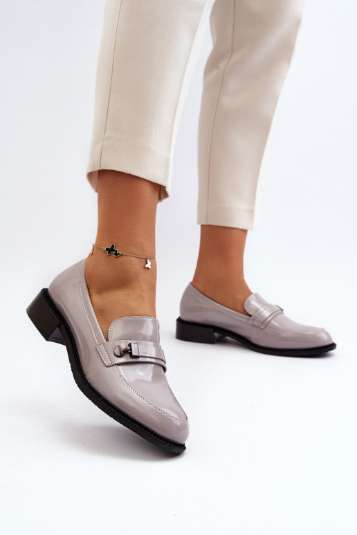 Mocasines de charol para mujer en color gris Nerilaja