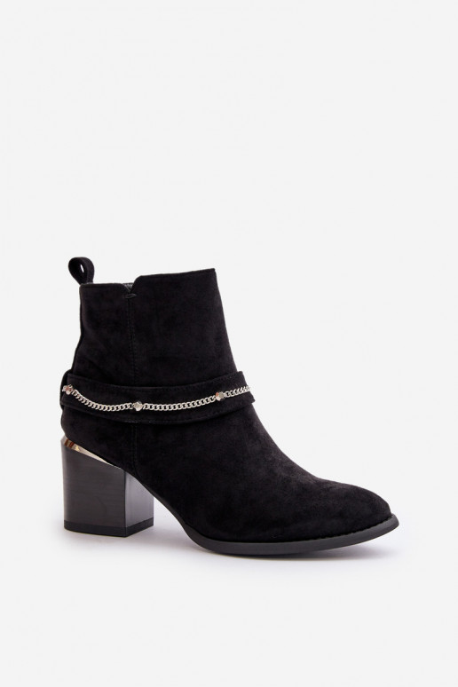 Botines aislados para mujer con cadenas de ante sintético en negro Hanalen