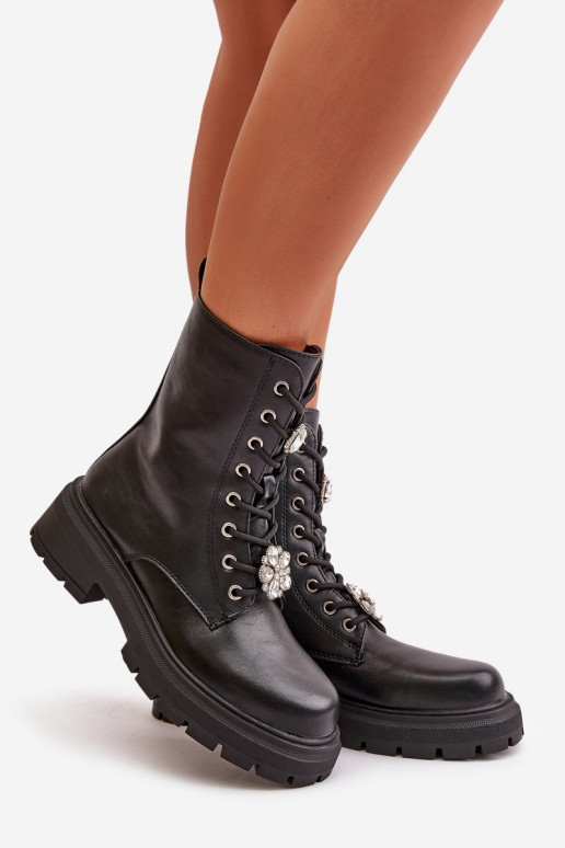 Botas de trabajo para mujer con adornos de cuero sintético en color negro Kristines