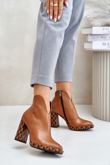 Botines de cuero marrón con tacones Laura Messi 2836