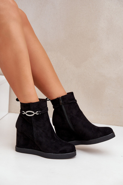 Botines negros con plataforma y tacones decorados Kaiviana