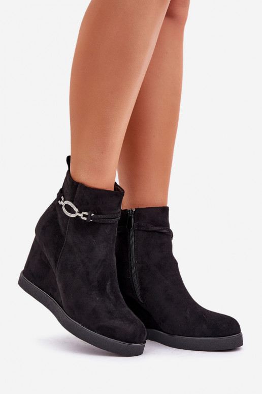 Botines negros con plataforma y tacones decorados Kaiviana