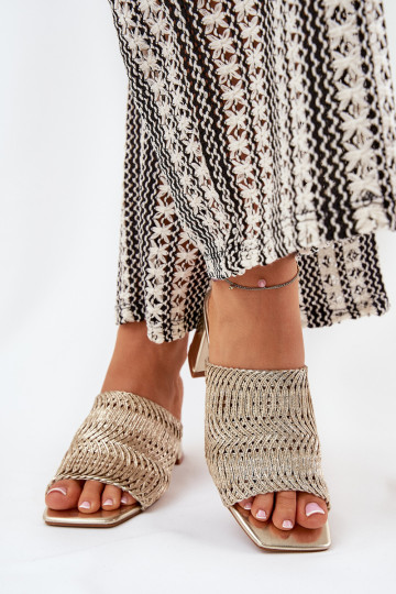 Chanclas de mujer con trenzado y tacones en dorado Ciariloria 2
