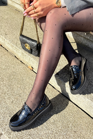 Mocasines de mujer con efecto charol en negro Įjungtallae 2