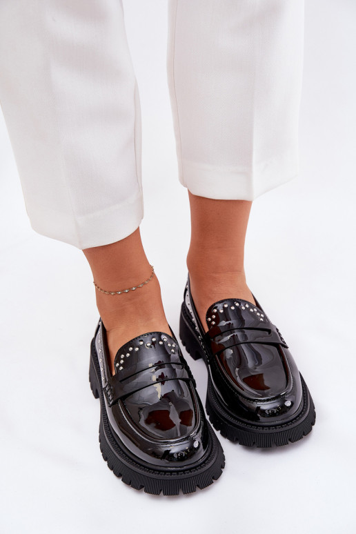 Mocasines de mujer con efecto charol en negro Įjungtallae
