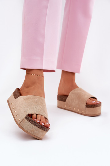 Chanclas de mujer en plataforma de ante sintético caqui Vinnibe
