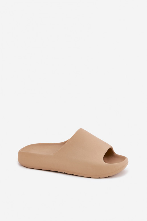 Zapatillas ligeras para mujer en color arena Rivasol