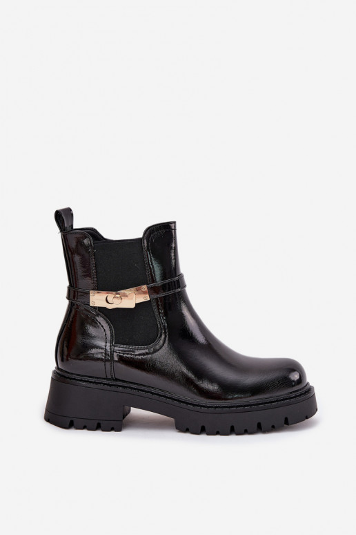 Botines aislados y elegantes con efecto brillante y tacones decorados en negro Vivessa